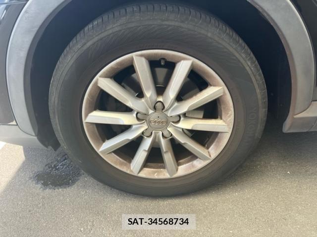 Audi Q3 2015-06 8364827-9