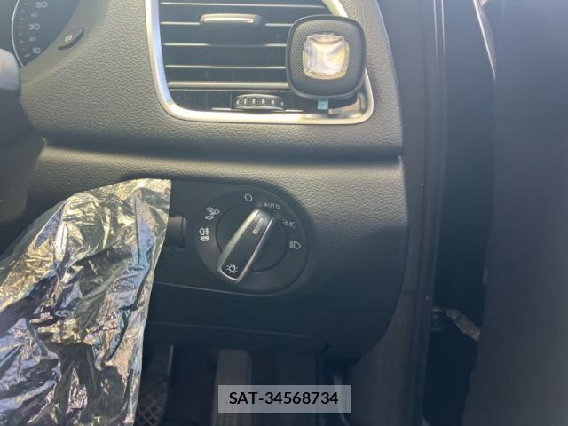 Audi Q3 2015-06 8364827-19