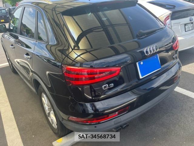 Audi Q3 2015-06 8364827-4