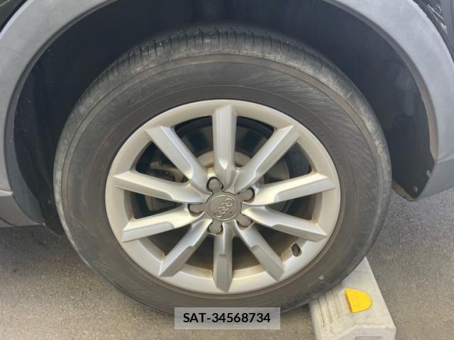 Audi Q3 2015-06 8364827-8