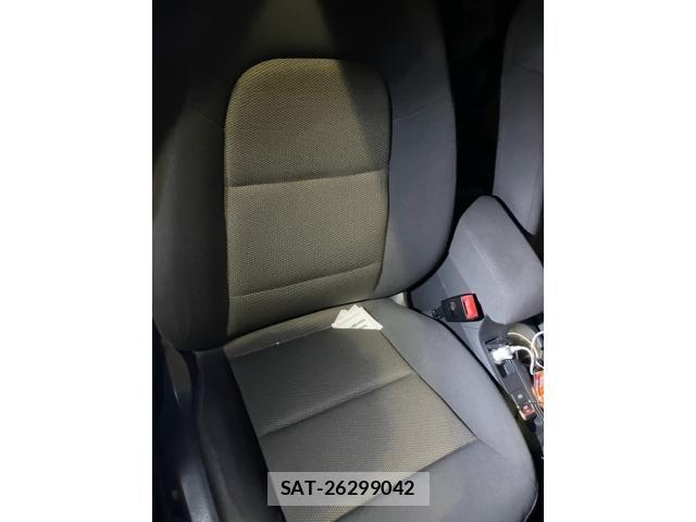 Audi Q3 2013-02 8364828-12