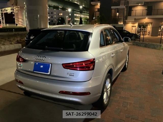 Audi Q3 2013-02 8364828-2