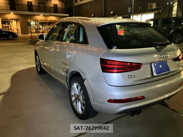 Audi Q3 2013-02 8364828-3