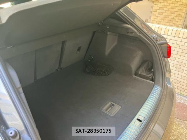 Audi Q3 2023-09 8364824-10