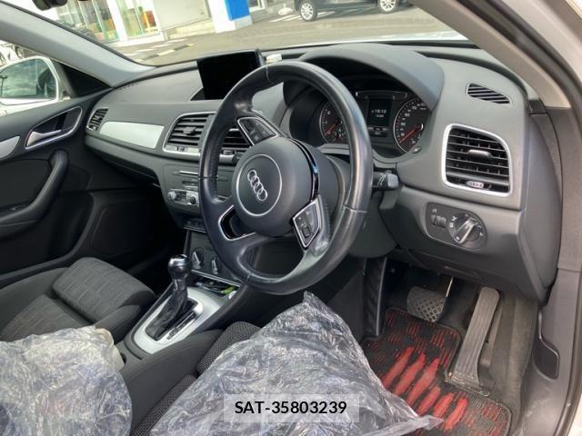 Audi Q3 2017-03 8364826-10