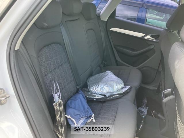 Audi Q3 2017-03 8364826-12