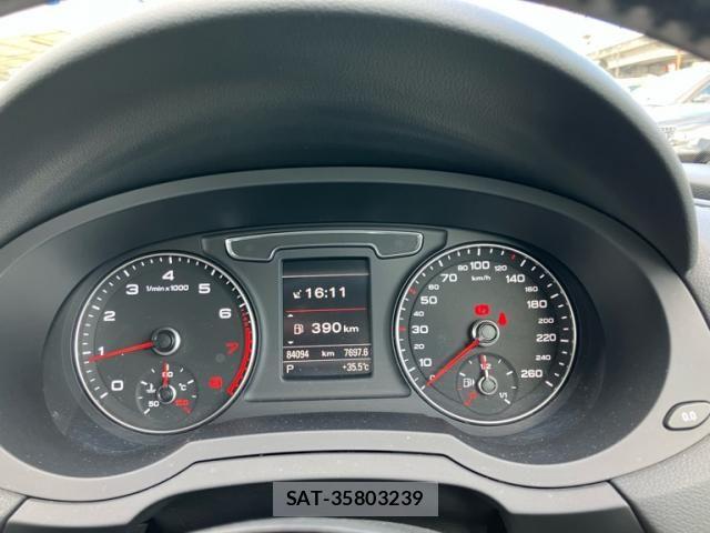 Audi Q3 2017-03 8364826-19