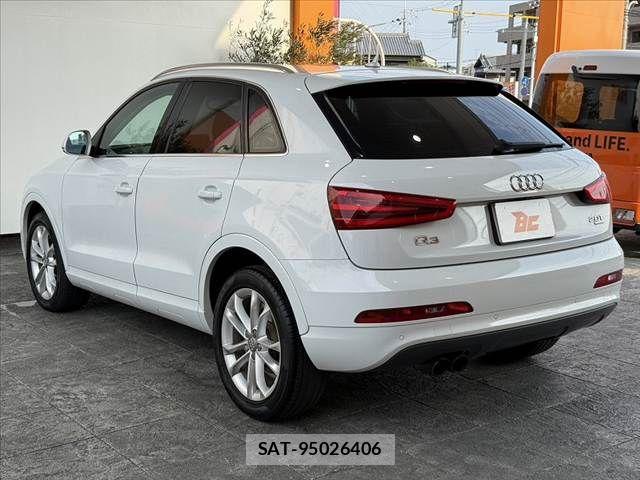 Audi Q3 2012-08 8411292-12