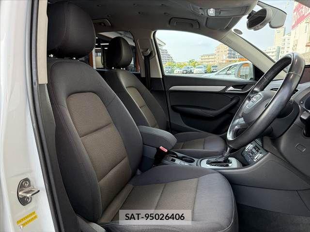 Audi Q3 2012-08 8411292-15