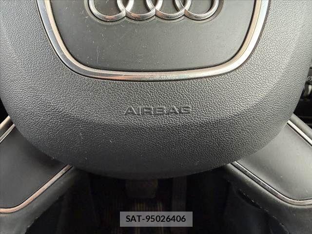 Audi Q3 2012-08 8411292-22