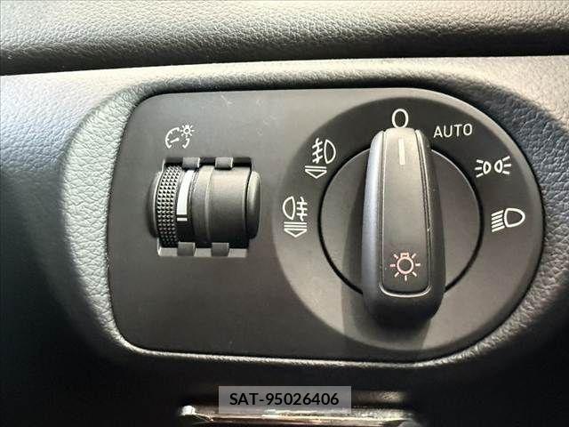 Audi Q3 2012-08 8411292-28