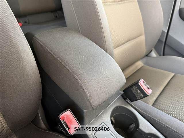 Audi Q3 2012-08 8411292-29