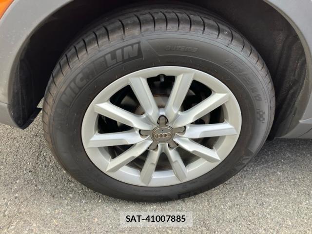 Audi Q3 2014-01 8411286-9