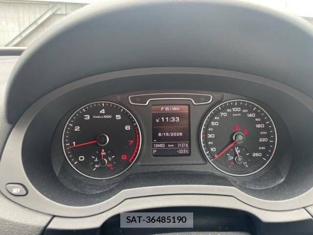 Audi Q3 2013-01 8411285-8