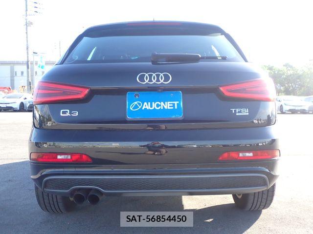 Audi Q3 2015-04 8411282-9