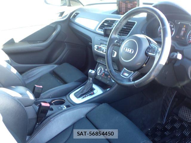 Audi Q3 2015-04 8411282-1