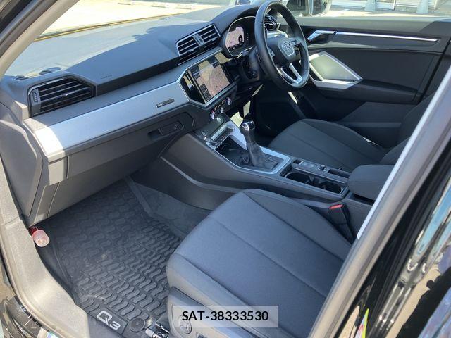 Audi Q3 2020-10 8411287-11