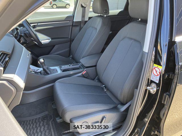Audi Q3 2020-10 8411287-12