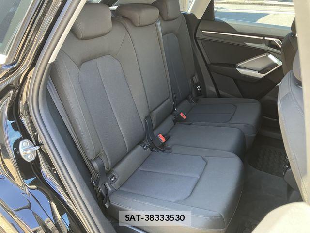 Audi Q3 2020-10 8411287-14