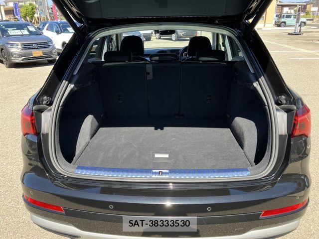 Audi Q3 2020-10 8411287-17