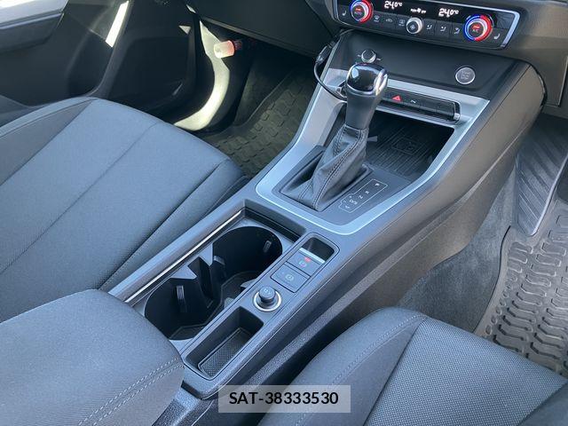 Audi Q3 2020-10 8411287-23