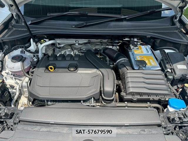 Audi Q3 2022-11 8485049-13