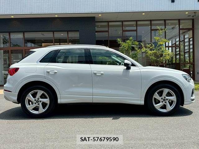 Audi Q3 2022-11 8485049-17