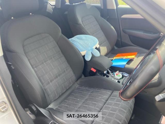 Audi Q3 2017-06 8523629-18
