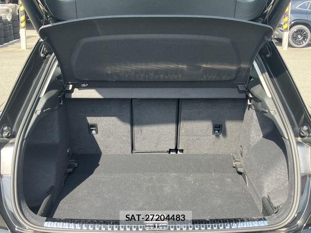Audi Q3 2025-03 8523626-13