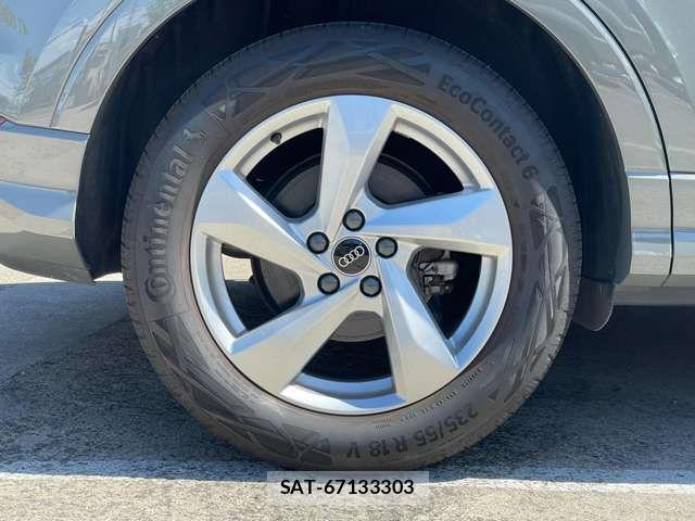 Audi Q3 2022-11 8523627-9