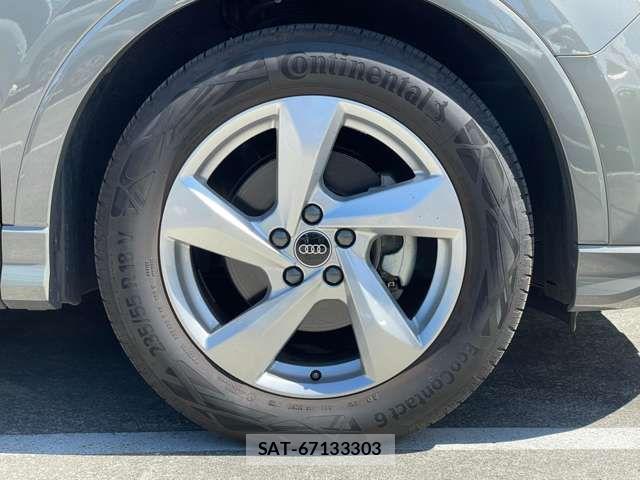 Audi Q3 2022-11 8523627-10