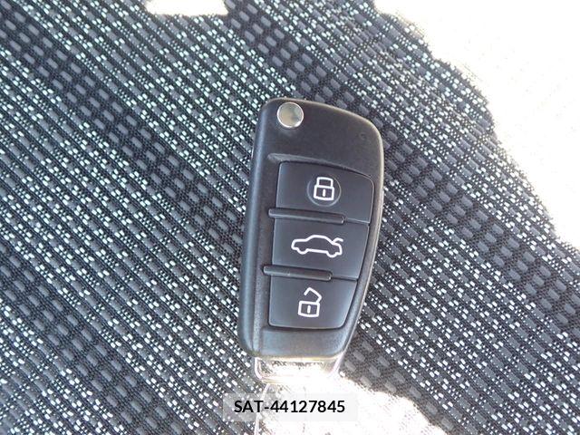 Audi Q3 2016-09 8561202-27