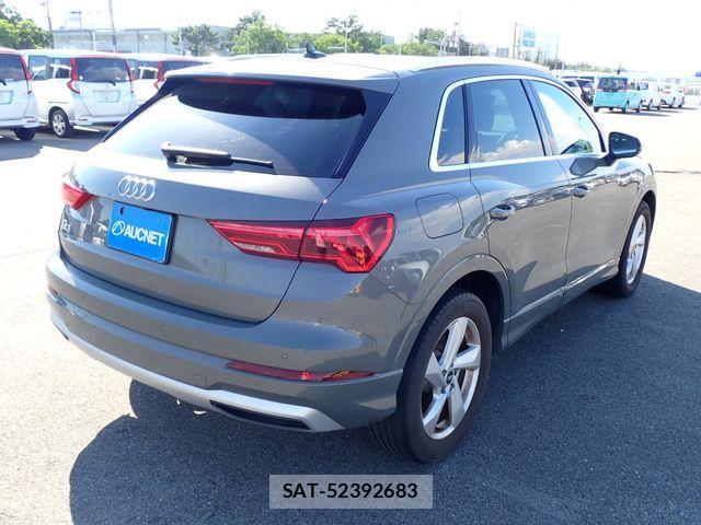 Audi Q3 2021-06 8561201-10