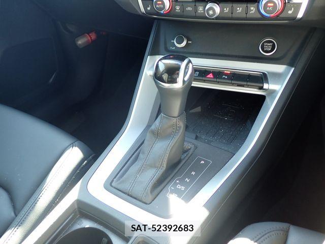 Audi Q3 2021-06 8561201-19
