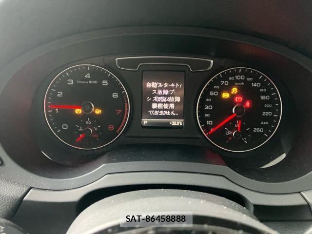 Audi Q3 2016-12 8625864-14