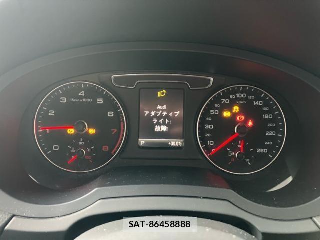 Audi Q3 2016-12 8625864-16
