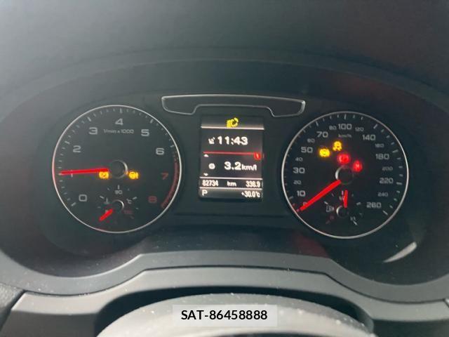 Audi Q3 2016-12 8625864-17
