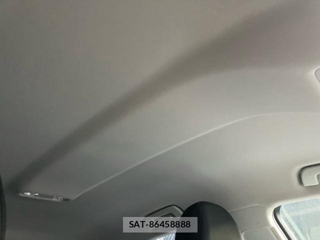 Audi Q3 2016-12 8625864-25