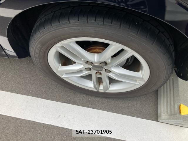 Audi Q3 2014-06 8625866-9