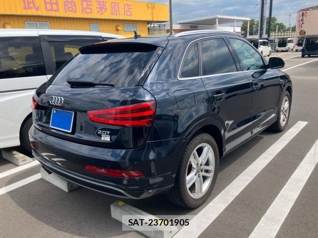 Audi Q3 2014-06 8625866-7