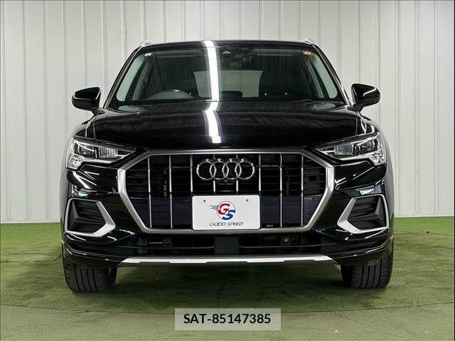 Audi Q3 2021-08 8625863-14