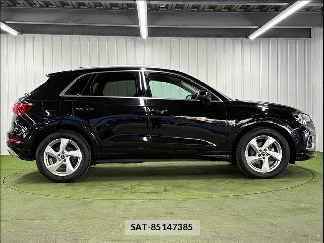 Audi Q3 2021-08 8625863-17