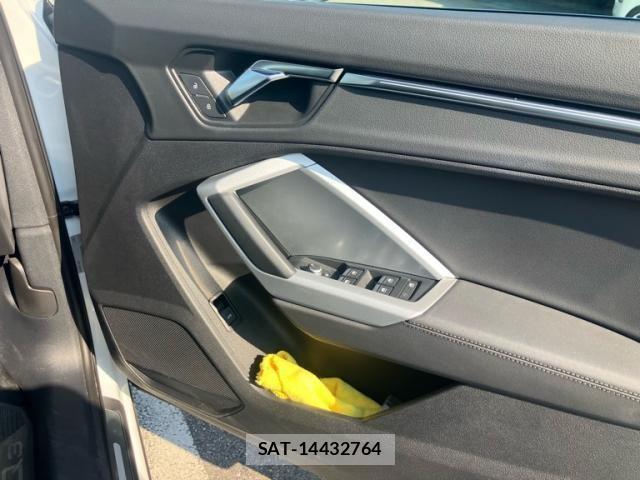 Audi Q3 2022-02 8658073-10