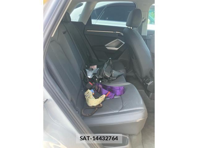 Audi Q3 2022-02 8658073-13