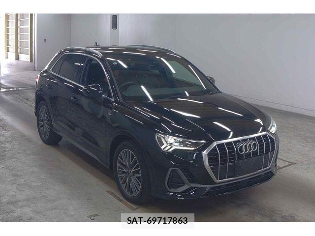 Audi Q3 2021-08 8658071-0