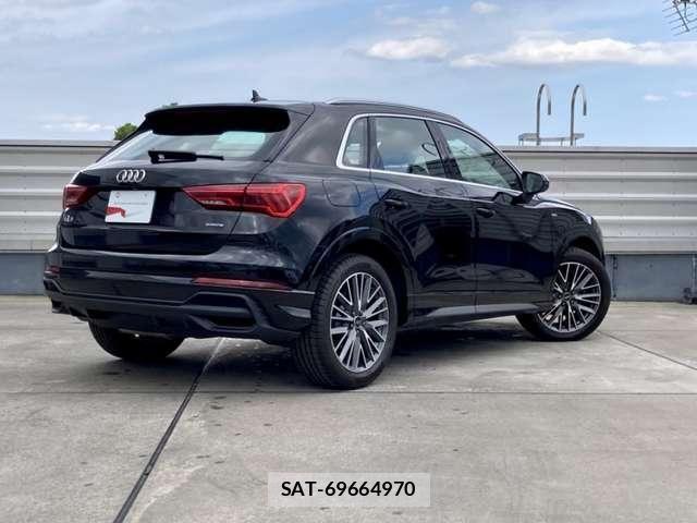 Audi Q3 2024-11 8740620-1