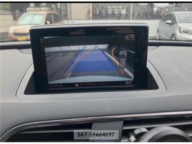 Audi Q3 2012-12 8740623-9