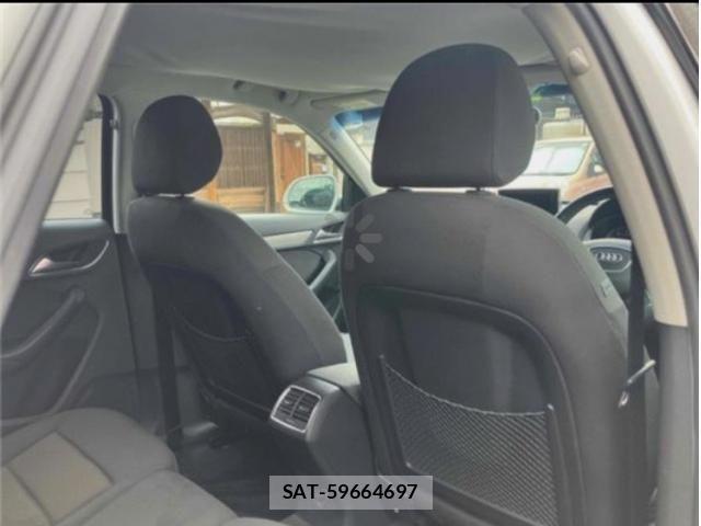 Audi Q3 2012-12 8740623-10