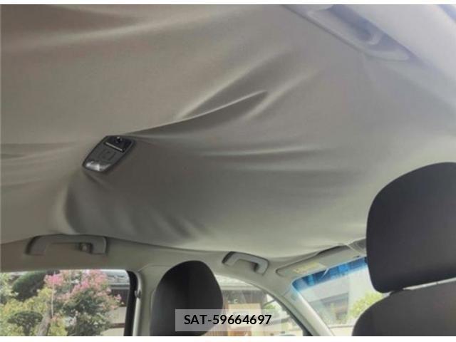Audi Q3 2012-12 8740623-12