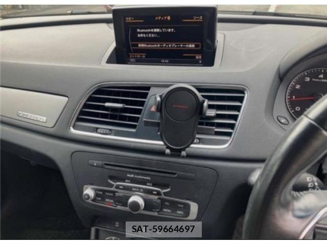 Audi Q3 2012-12 8740623-7